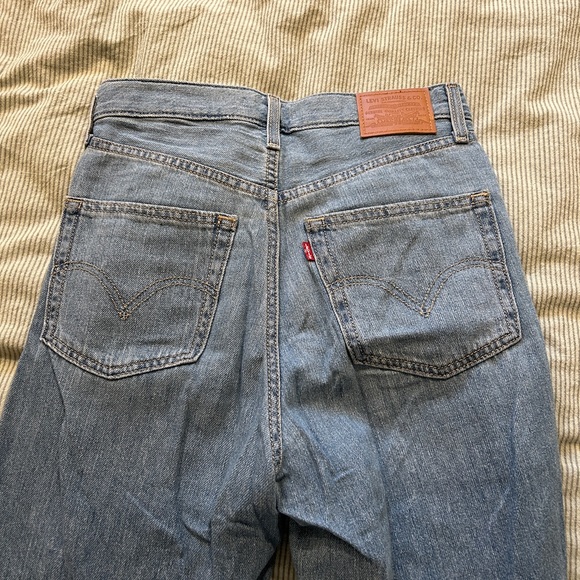 Levi’s High Loose W25 L31 - Picture 4 of 9